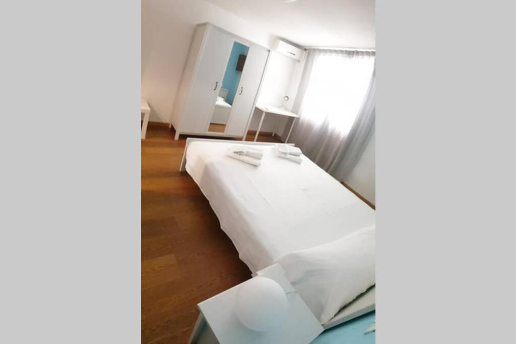 Apartament Dimora Maqueda Palermo Zewnętrze zdjęcie